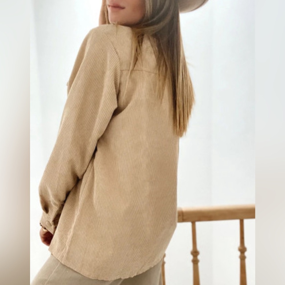Jolie - ruffle pocket button up shacket - Picture 3 of 13